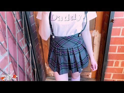 ❤️ 'Yar makaranta tana tsotsar dick dinta sosai kuma tana barar maimakon darasi. ❤️❌ Ingantacciyar iskanci