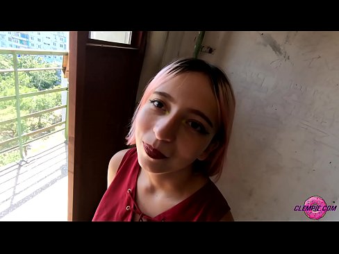 ❤️ Sha'awar ɗalibi yana tsotsar Baƙo a Waje - Cum A Fuskarsa ❤️❌ Ingantacciyar iskanci